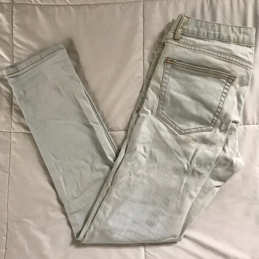 NWOT Lightwash Forever 21 Men Jeans
